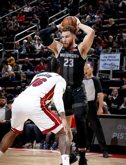 英雄联盟2025总决赛-那不勒斯直播在线观看