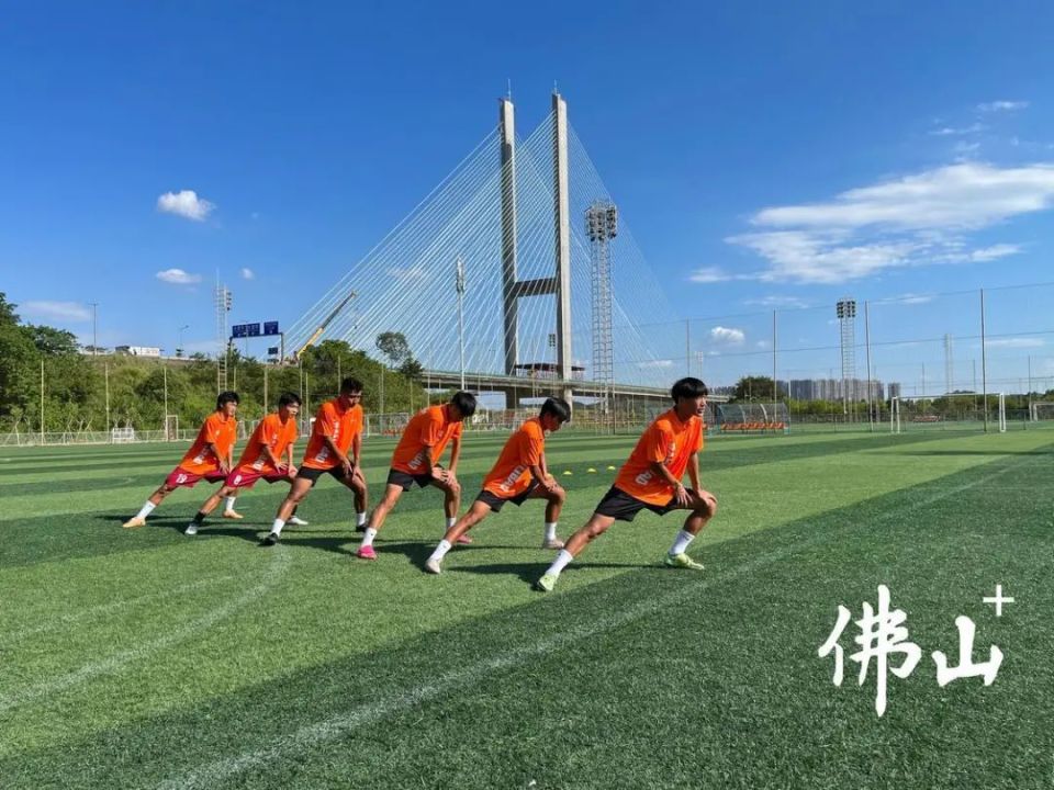 s15全球总决赛-窗口期体能课后，尼斯迎来里程碑备战西甲，信心回归，阵容厚度经受考验的简单介绍